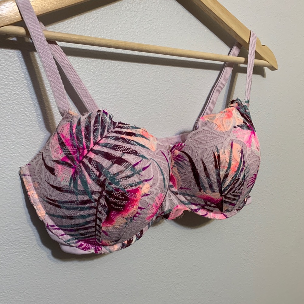 Victoria’s Secret PINK date push up bra